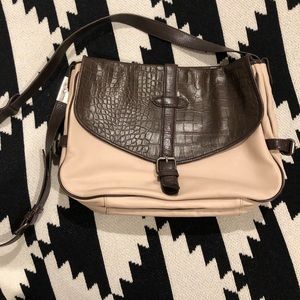 Beautiful Foley + Corinna purse